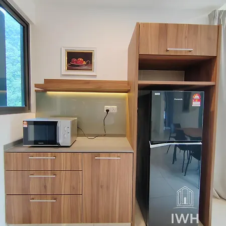 Ipoh Sunway Onsen Suites And Tambun Guesthouse , 3-14Pax 2Parking By Iwh Exterior photo
