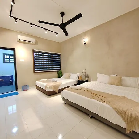 Ipoh Sunway Onsen Suites And Tambun Guesthouse , 3-14Pax 2Parking By Iwh Room photo